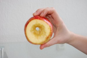 Apfel mit Loch